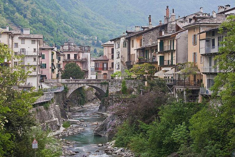 Sofi Apartment Chiavenna Eksteriør bilde